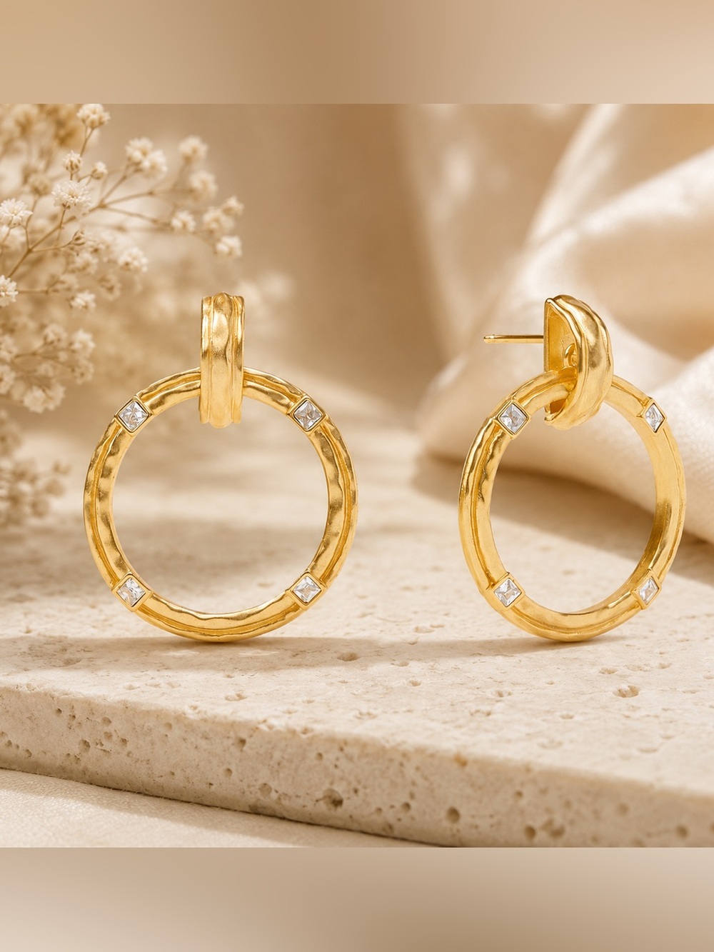 Julie Vos Astor Doorknocker Earring